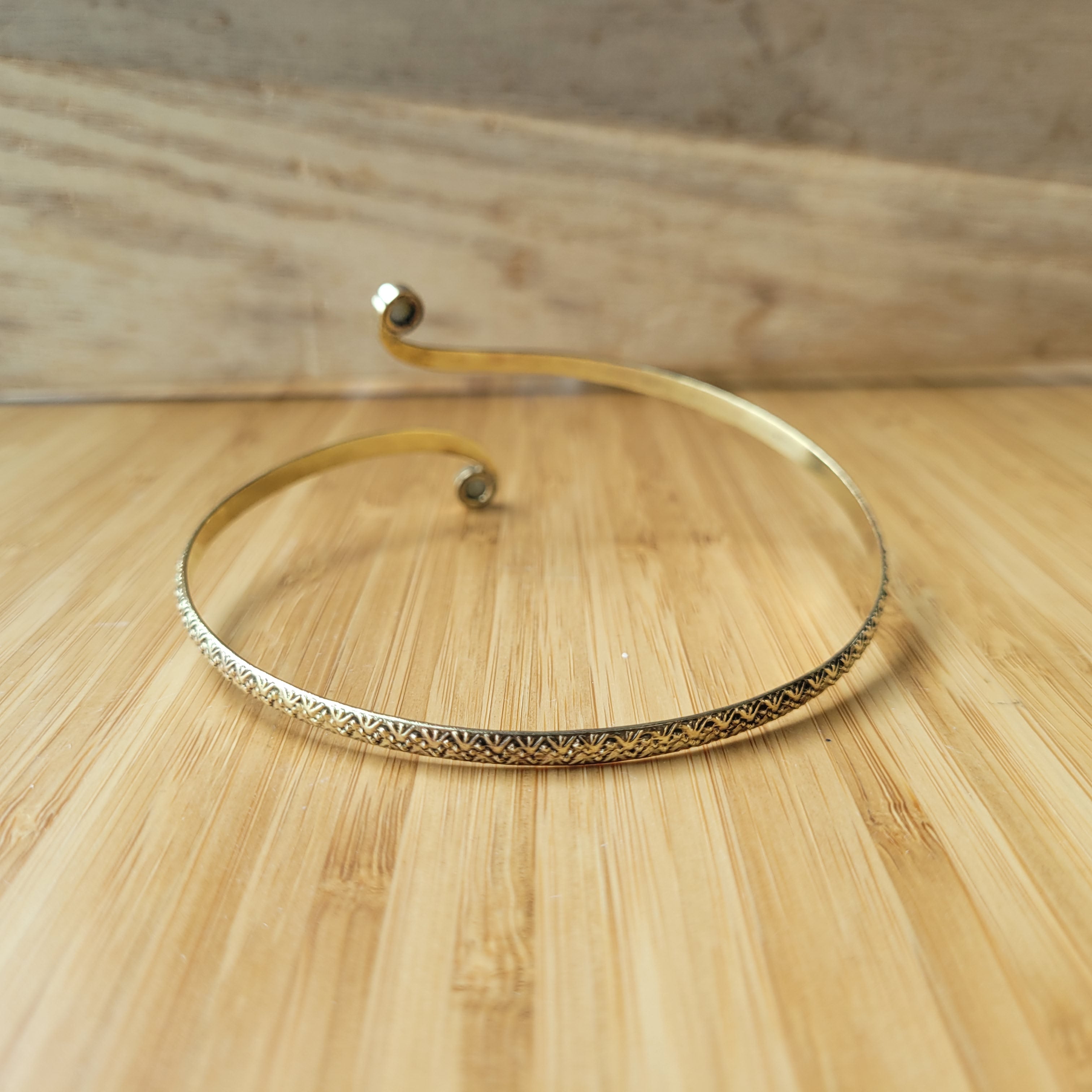 Premium Brass Arm band labradorite