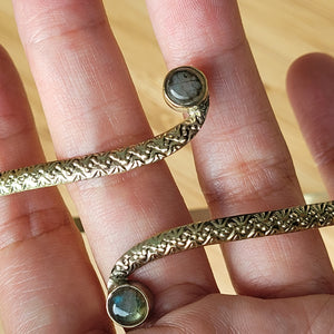 Premium Brass Arm band labradorite