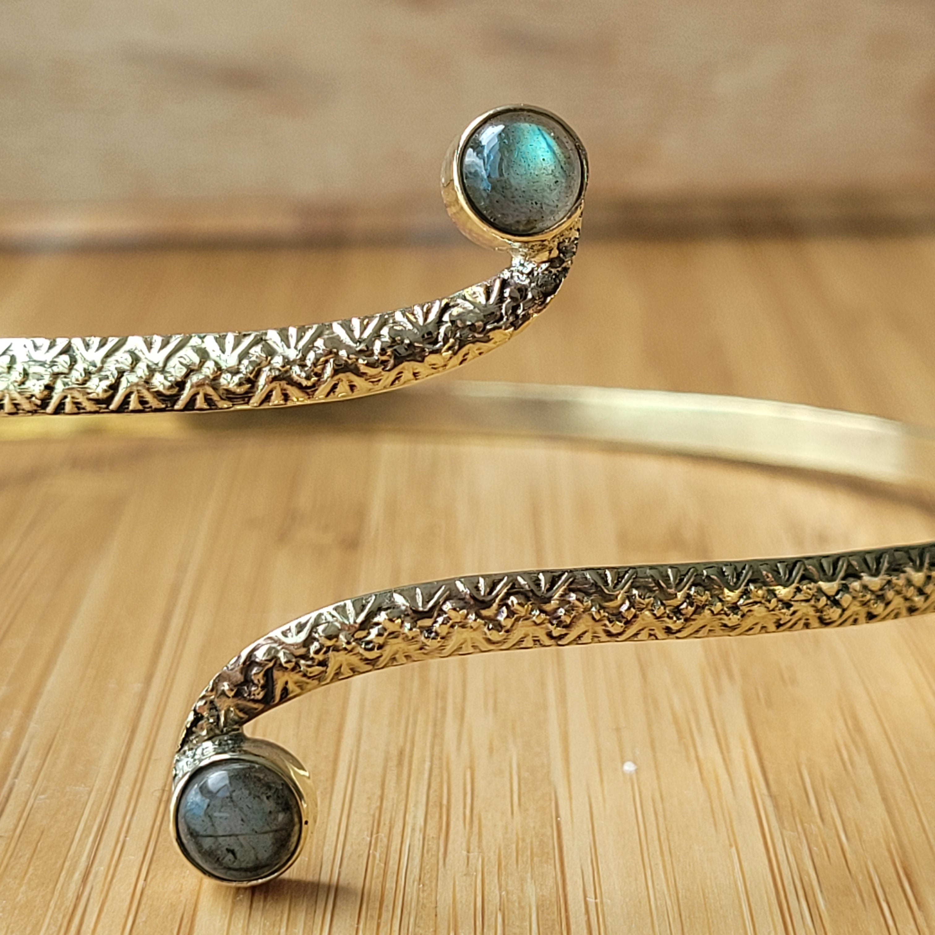 Premium Brass Arm band labradorite