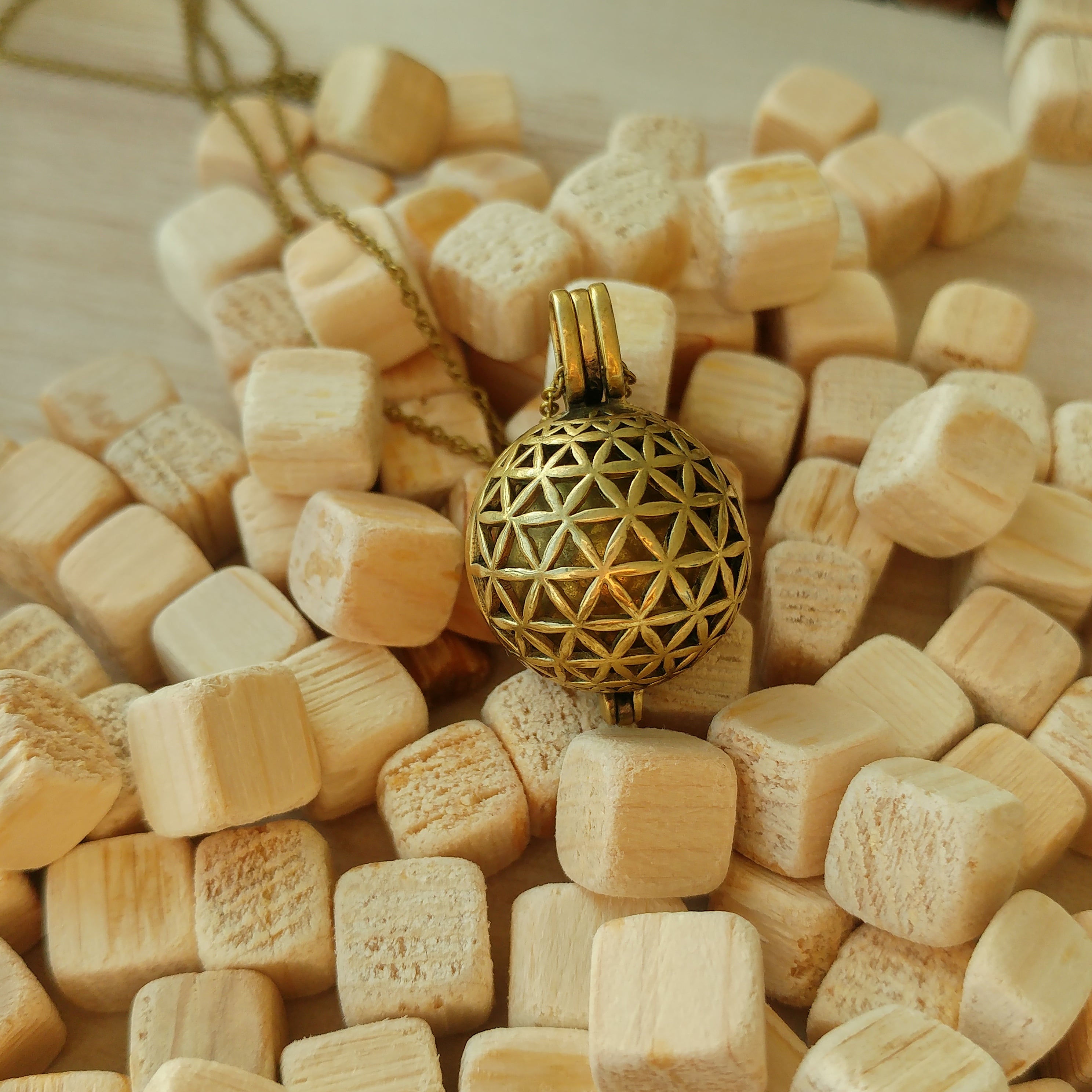 Harmony Ball Pendant Diffuser Flower of Life