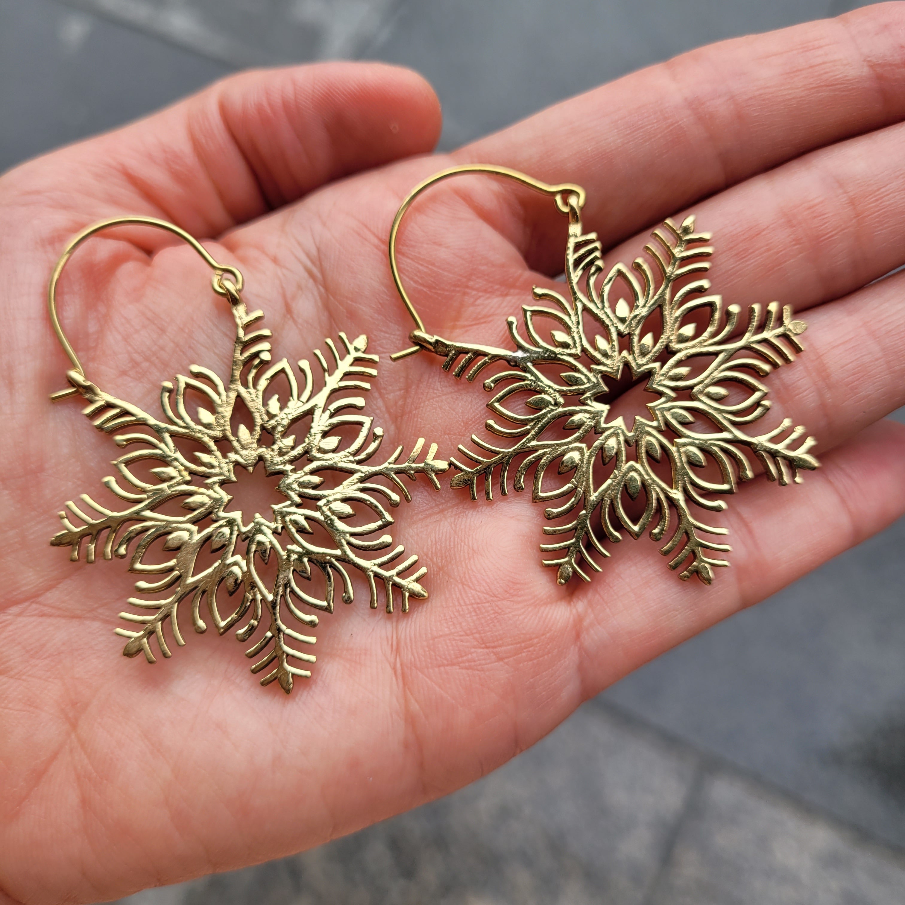 Premium Brass Hoop Earrings Snowflakes