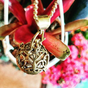 Harmony Ball Pendant Diffuser Corona (Crown)