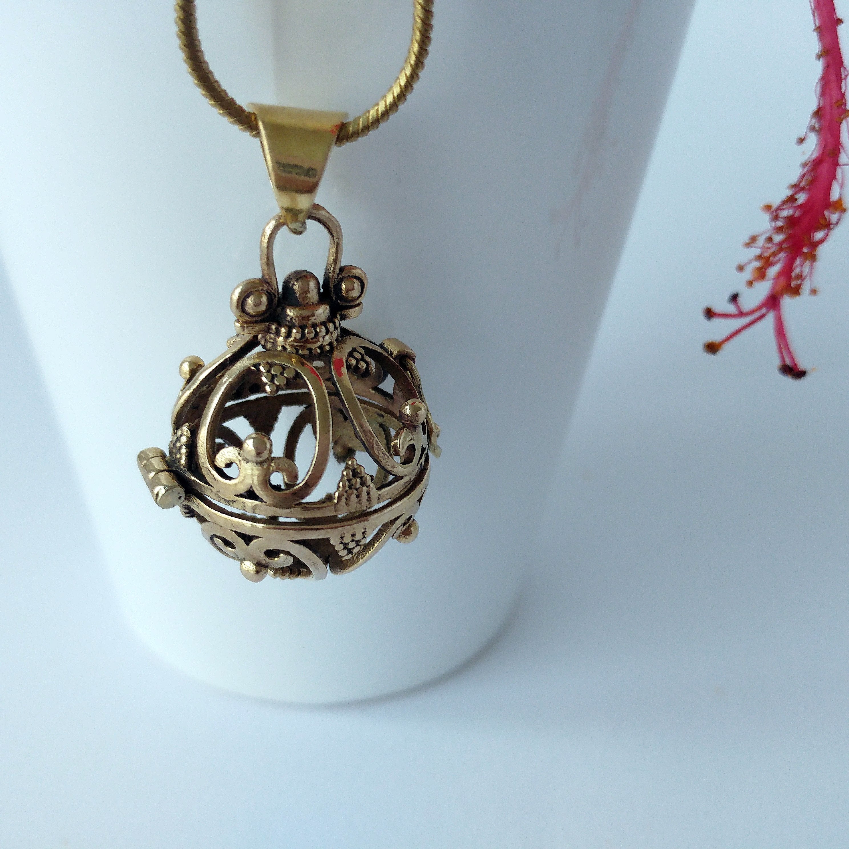 Harmony Ball Pendant Diffuser Mystique