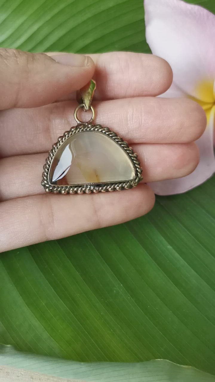 Premium Brass Statement Pendant Montana Agate