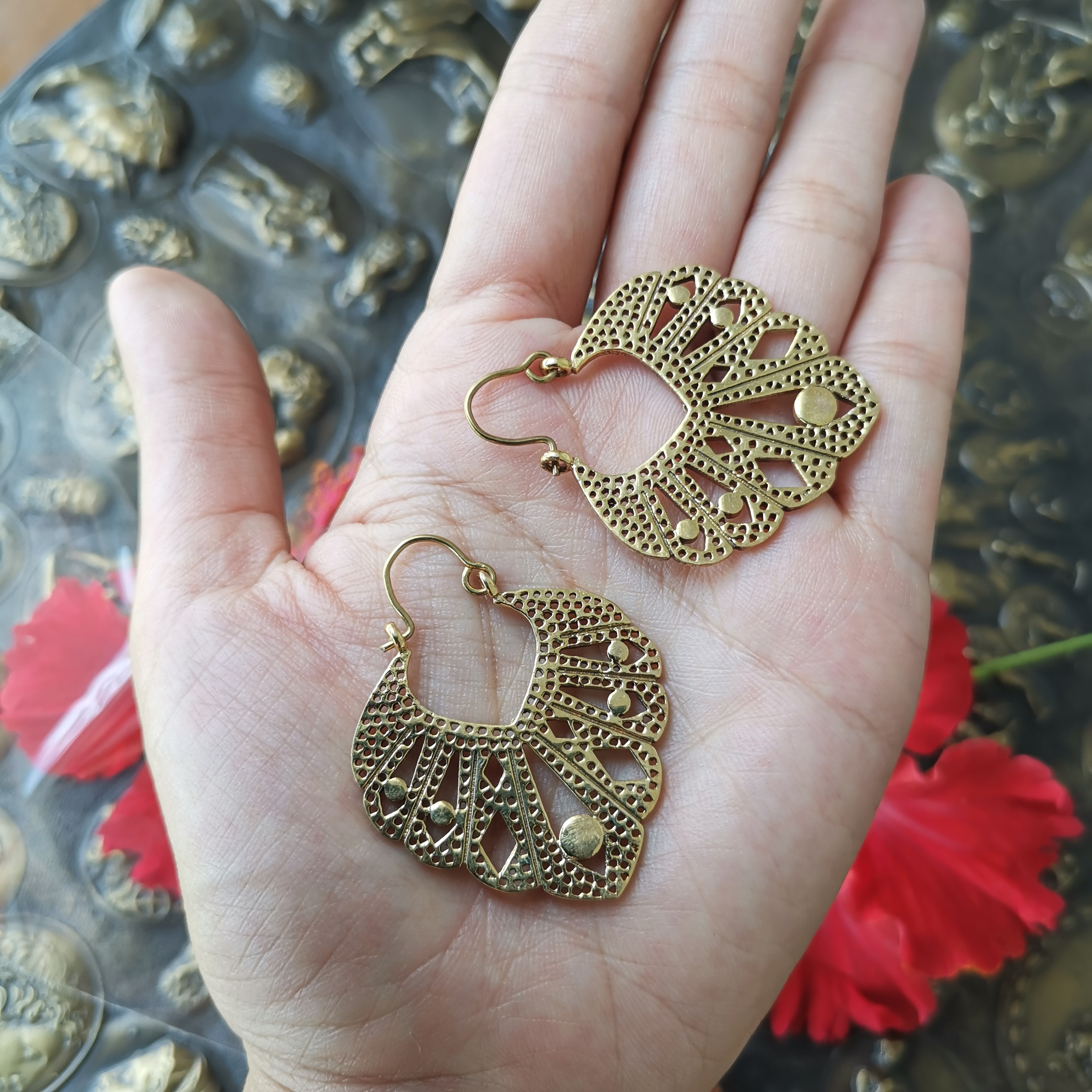 Premium Brass Hoop Earrings Yuki