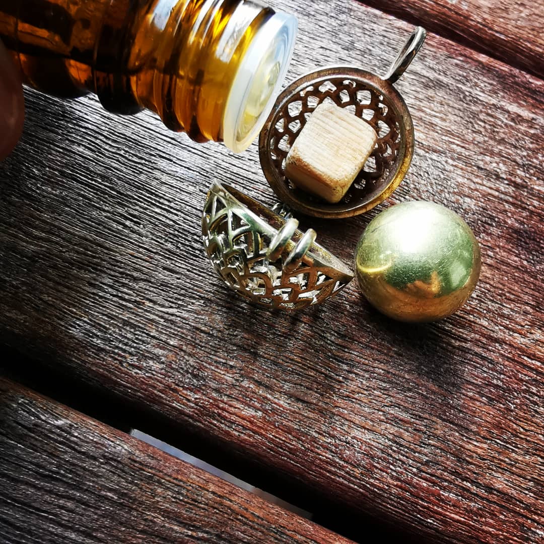 Harmony Ball Pendant Diffuser Sahasrāra Crown Chakra