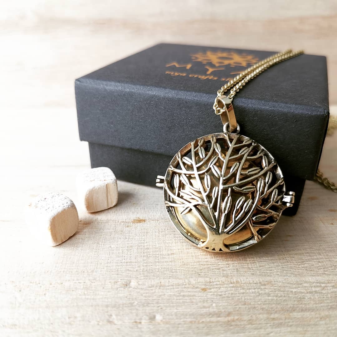 Harmony Ball Pendant Diffuser Tree of Life Ki
