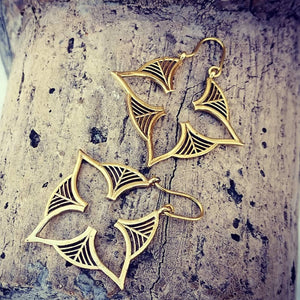 Premium Brass Hoop Earrings Bǎihé