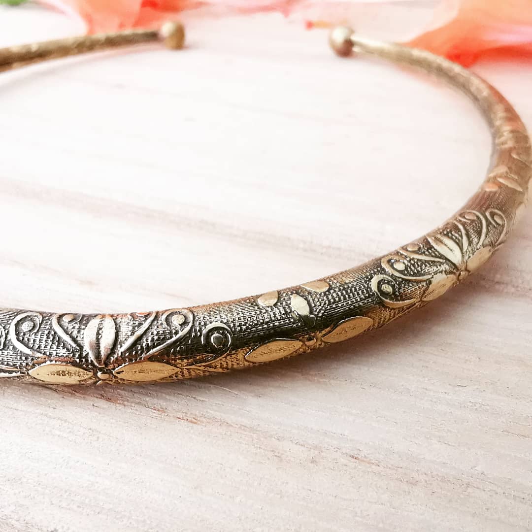 Premium Brass Neck Cuff Choker Anya