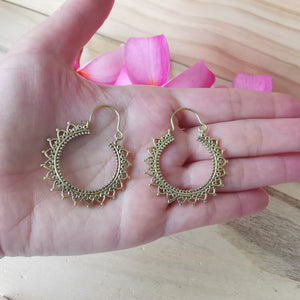 Premium Brass Hoop Earrings Sonne