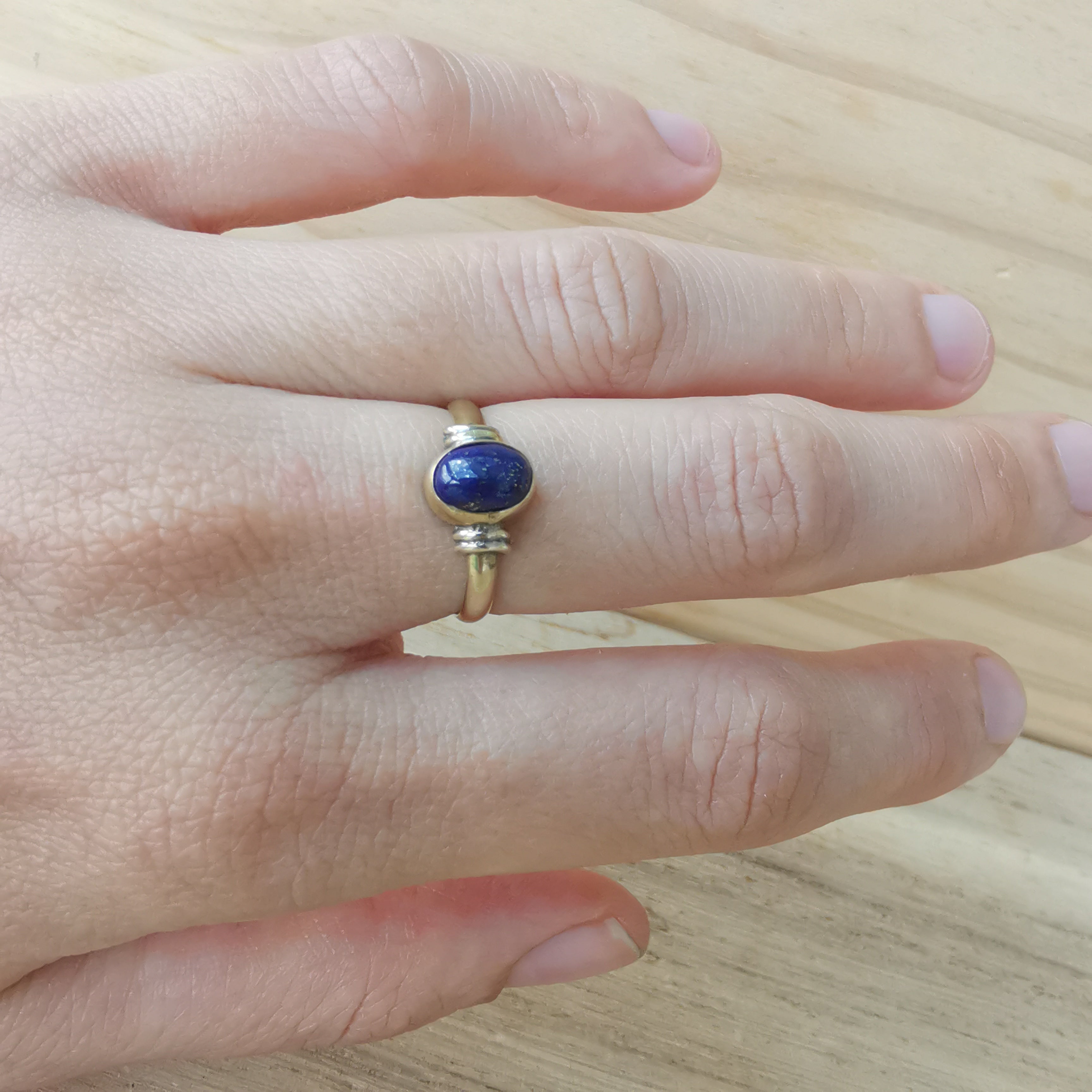 Premium Brass Rings Delicada Lapis Lazuli