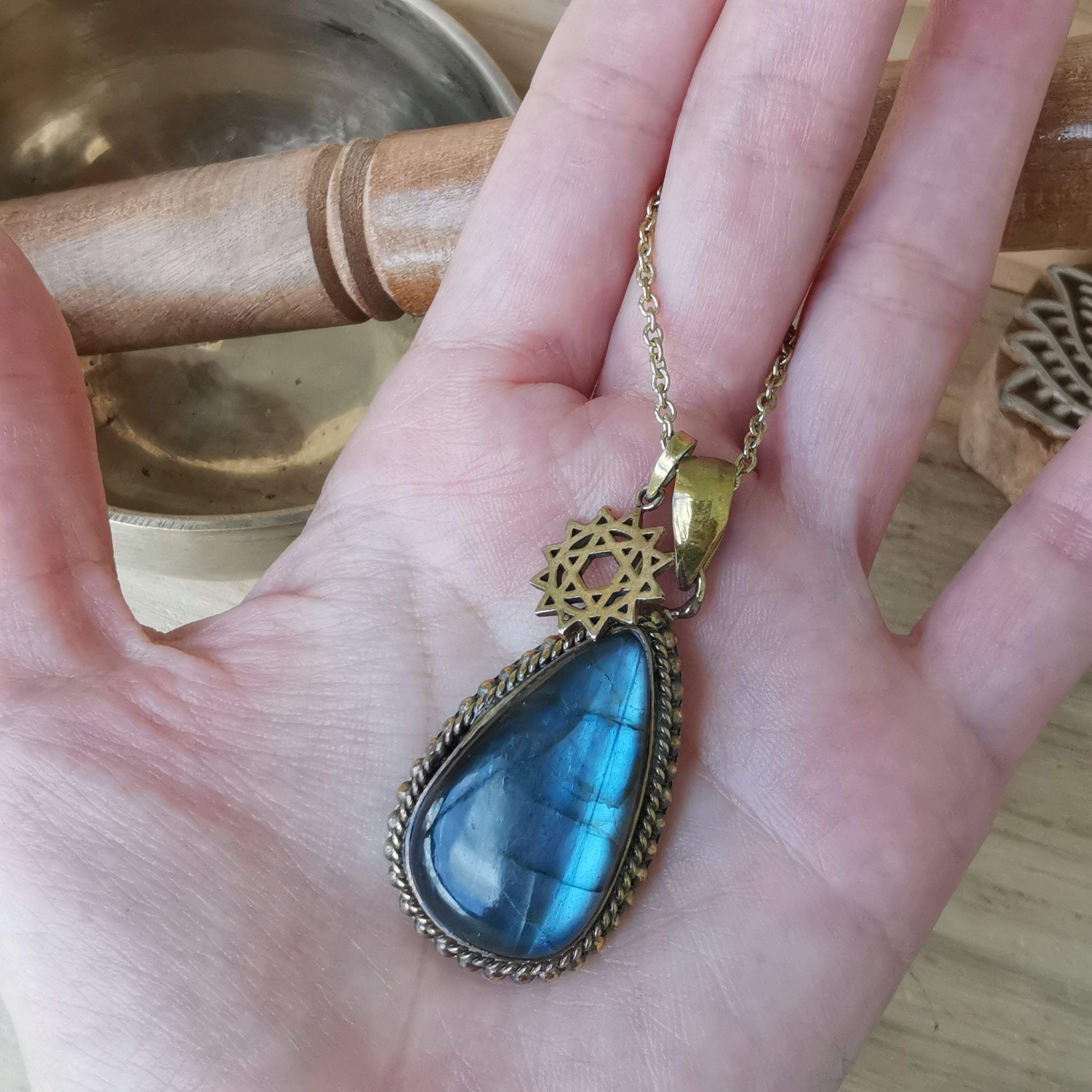 Premium Brass Pendant Labradorite