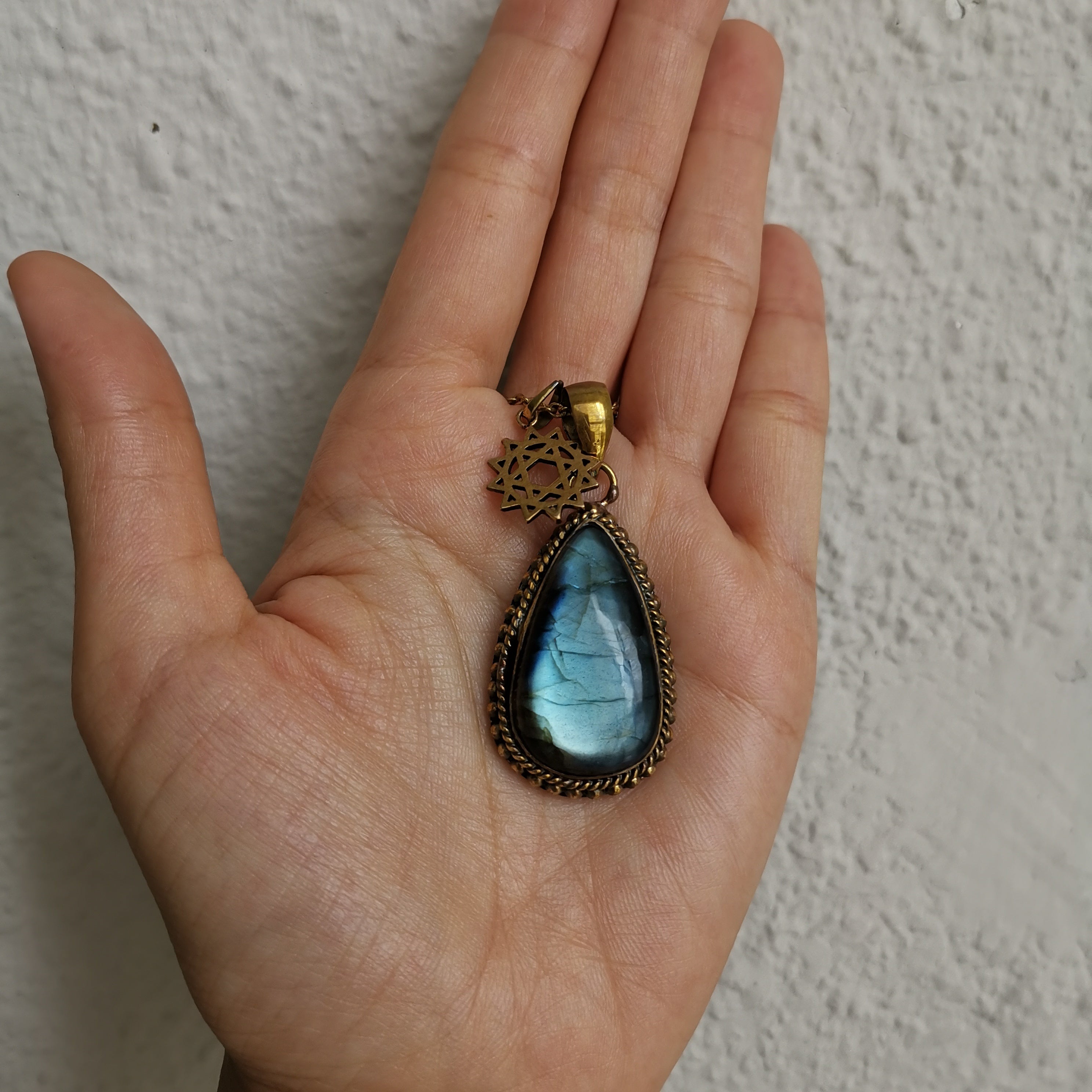Premium Brass Pendant Labradorite