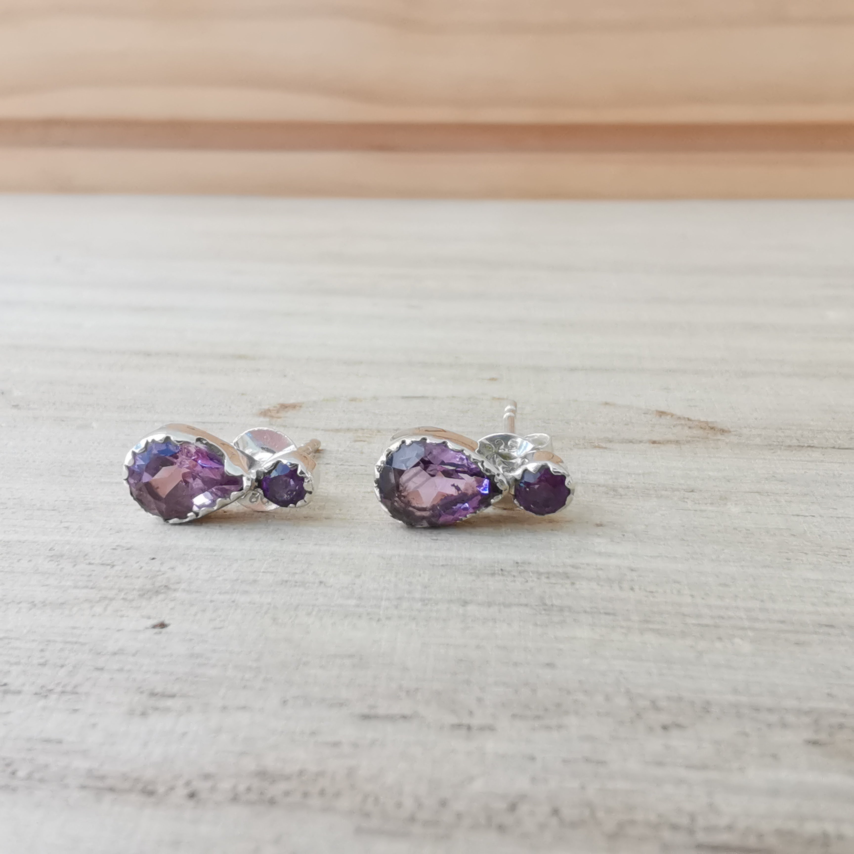 Sterling Silver 925 Studs Earrings Amethyst Glimte