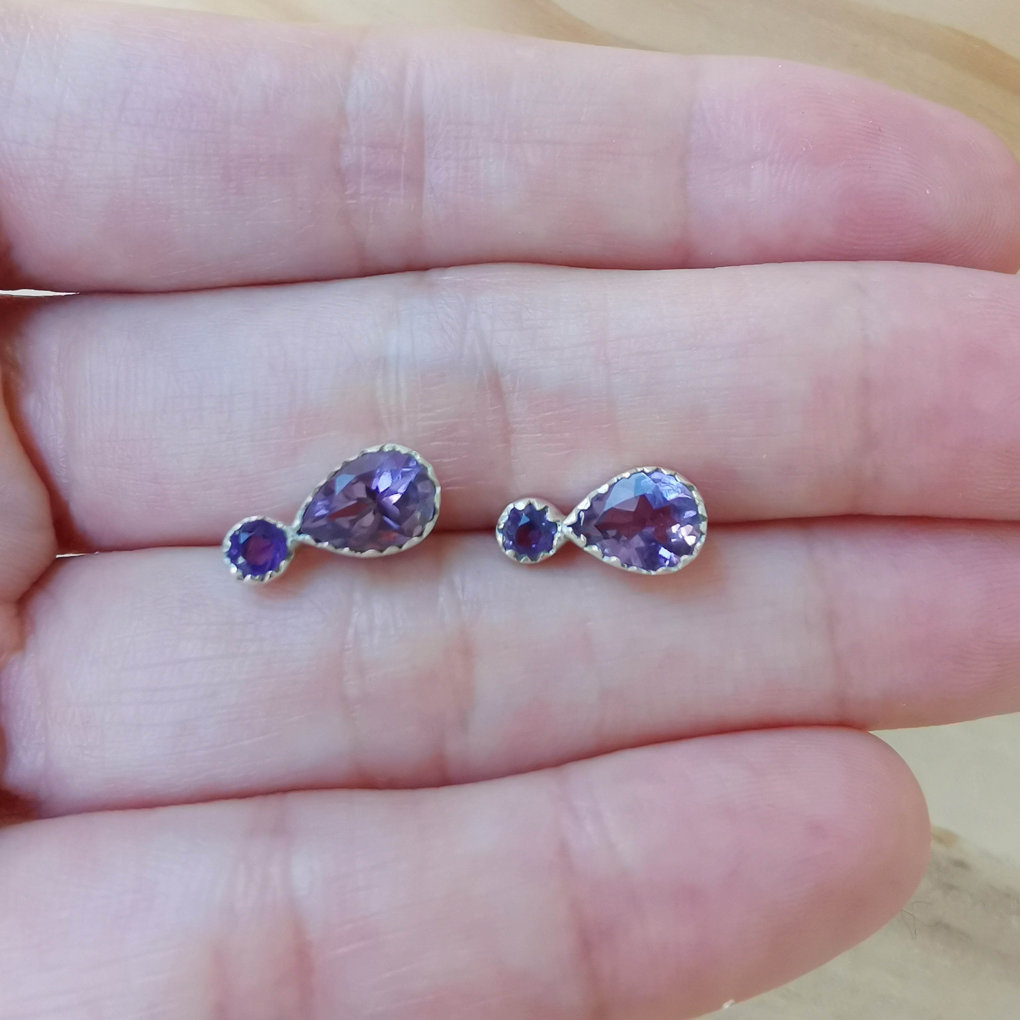 Sterling Silver 925 Studs Earrings Amethyst Glimte