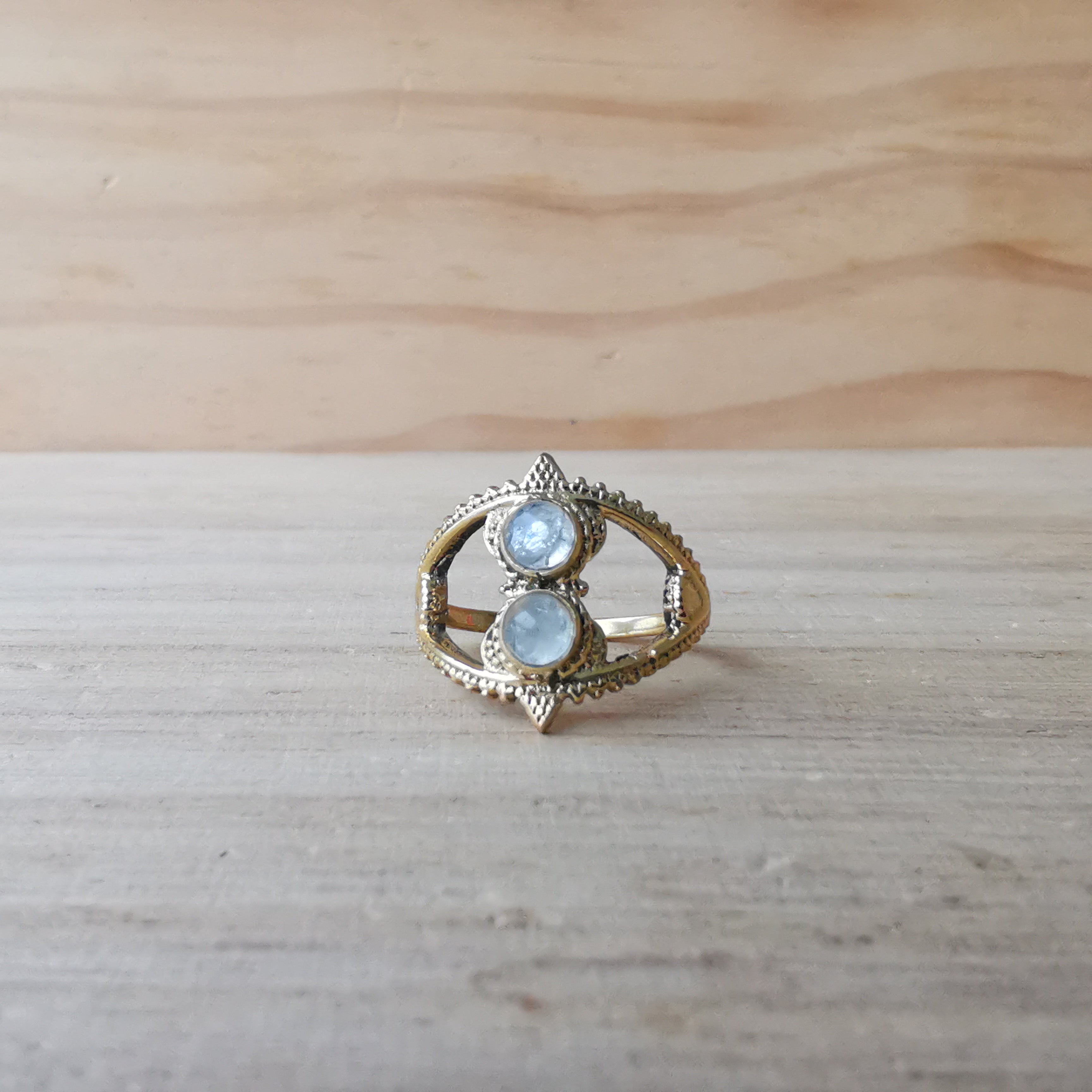 Premium Brass Rings Basileus (Moonstone, Amethyst, Garnet)