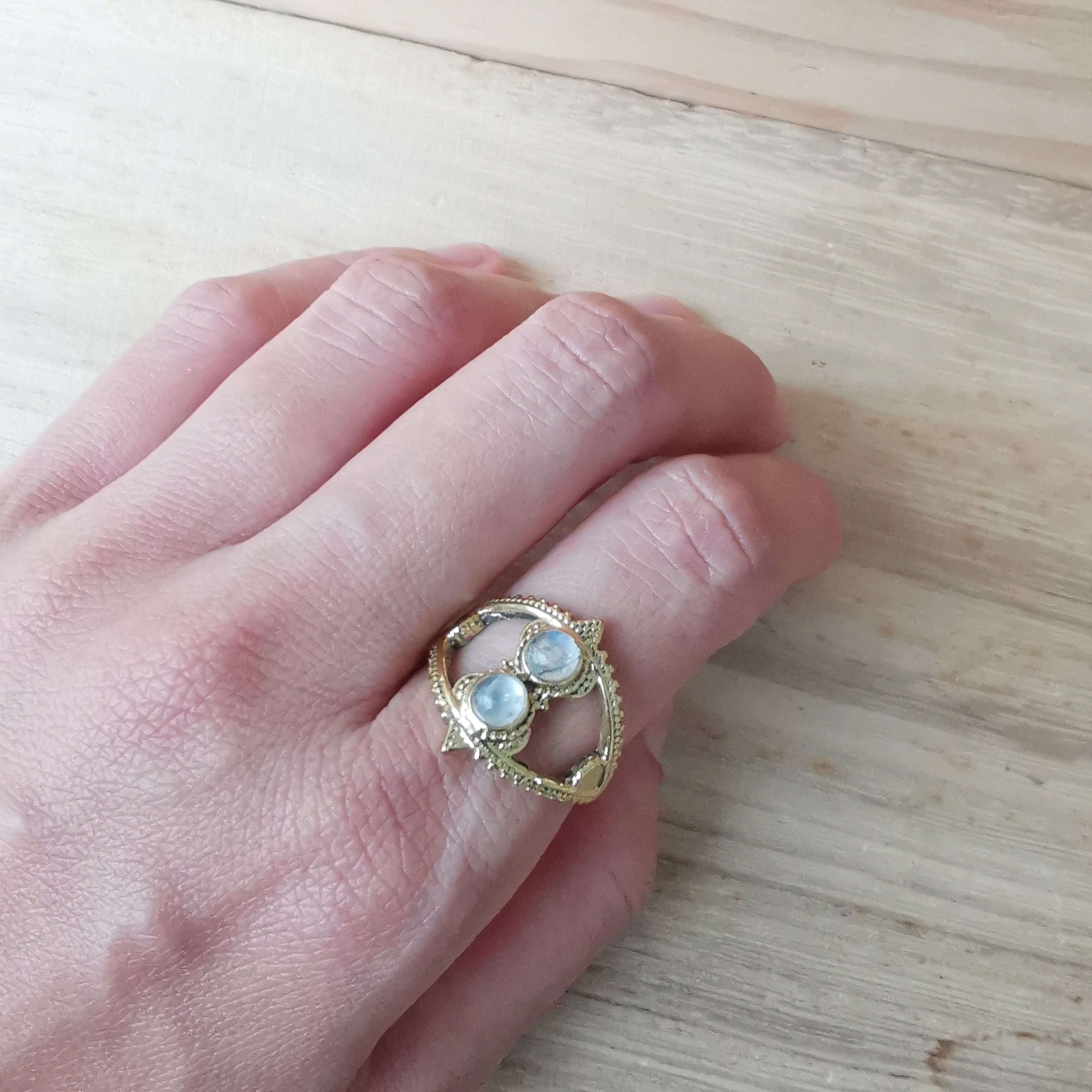 Premium Brass Rings Basileus (Moonstone, Amethyst, Garnet)