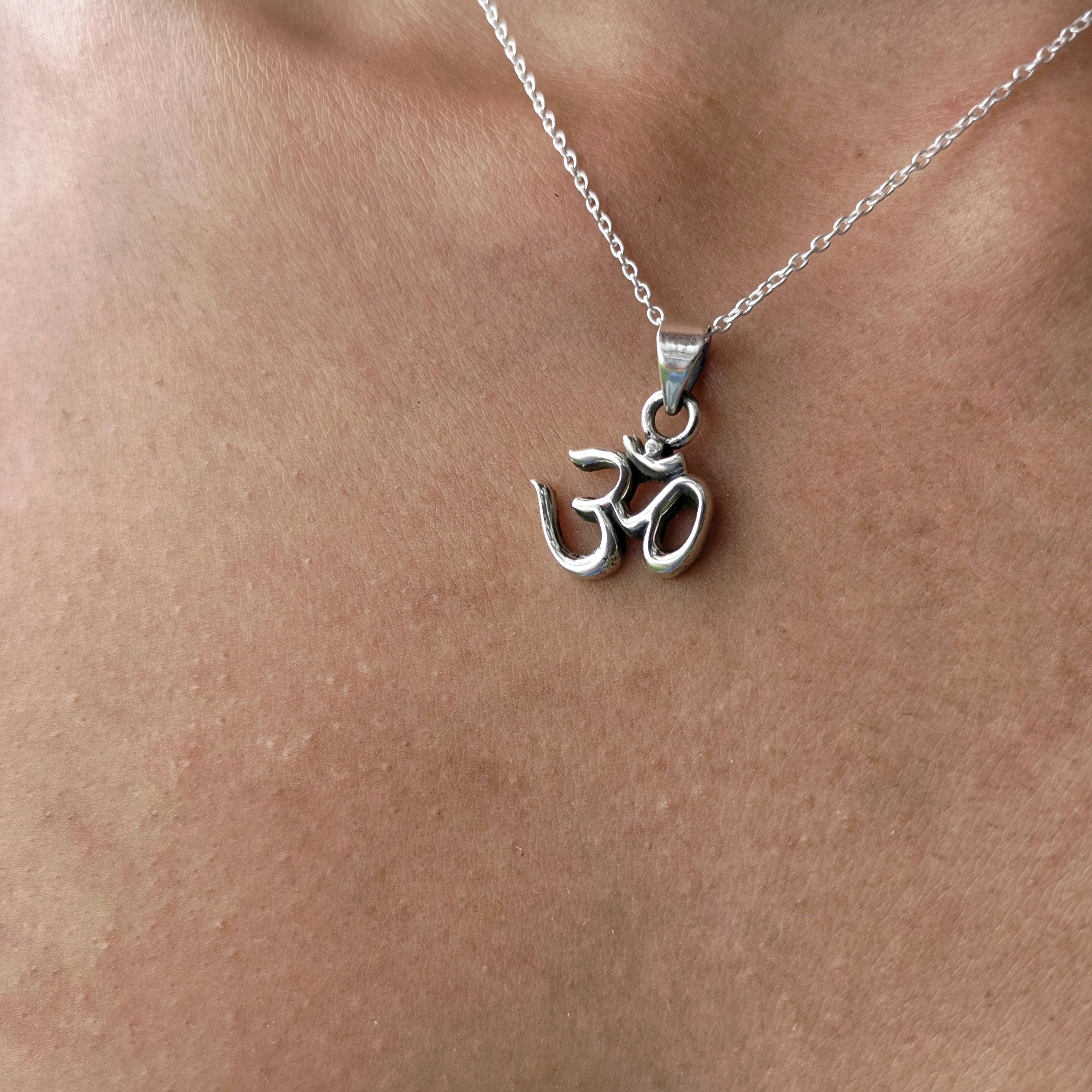 Sterling Silver 925 Minimalist Pendant Om